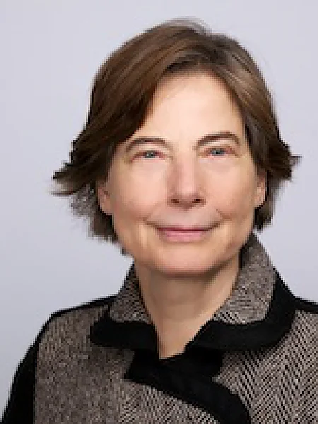 Claudia Schmölders