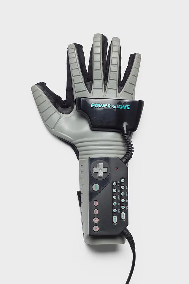 Power Glove | © Deutsches Ledermuseum, M. Url 