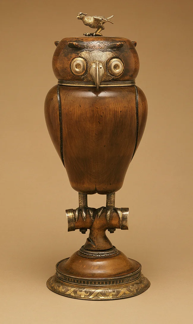 Eulenpokalbecher, Deutschland, um 1570, Holz, Silber, vergoldet, 26,35 cm | © Los Angeles County Museum of Art