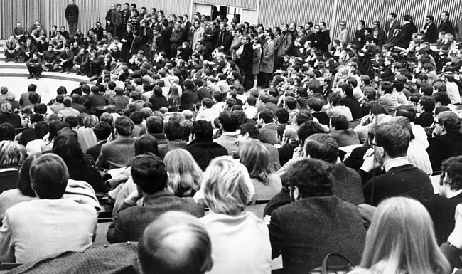 Universitäts-Hörsaal im Jahr 1969