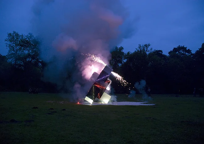 „Moment Monument, Firework 27.6.2011