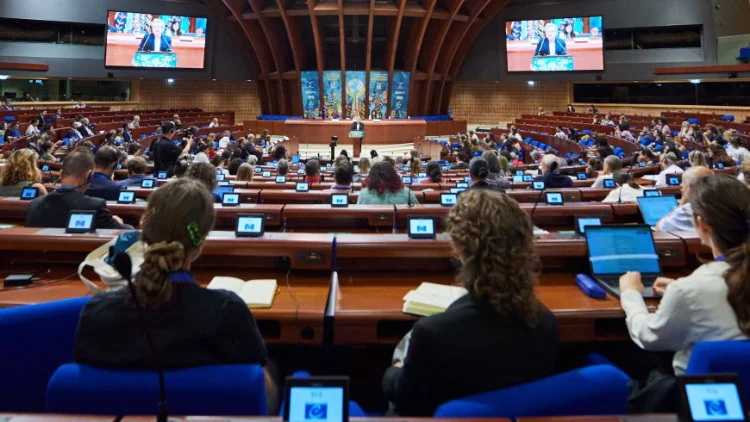 Teilnehmer beim ersten europäischen Forum für Umweltmenschenrechte | &copy; Foto: Council Of Europe 