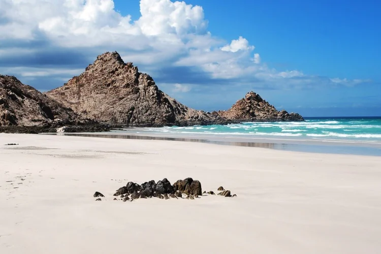 Detwah Lagune in der Küste von Socotra, Jemen, 2011 | © Foto: Wikimedia Commons