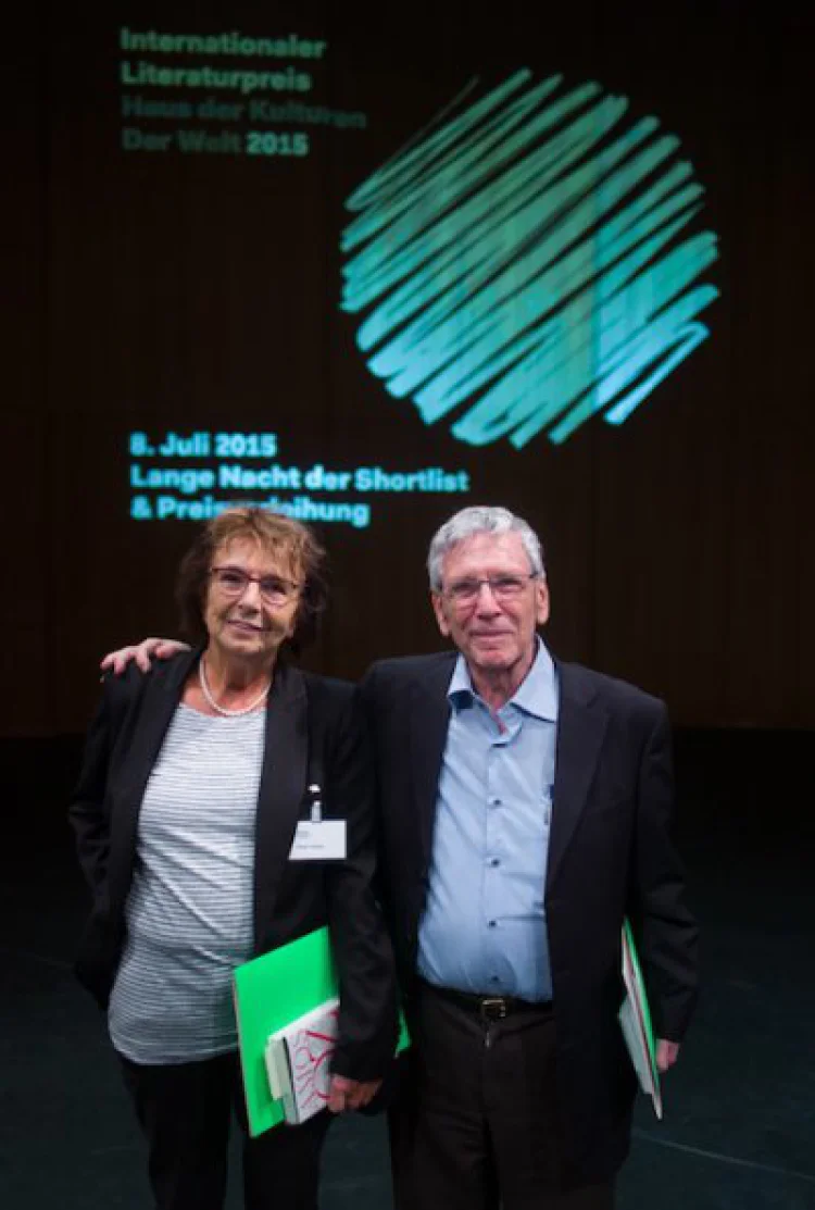 	  Mirjam Pressler und Amos Oz, Preisträger Internationaler Literaturpreis – Haus der Kulturen der Welt 2015  | © Foto: Foto: Santiago Engelhardt / Haus der Kulturen der Welt