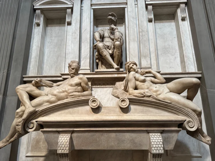 Grabmal von Giuliano de' Medici (Michelangelo), Basilica di San Lorenzo, Sagrestia Nuova | © Foto: Nicole Thamm