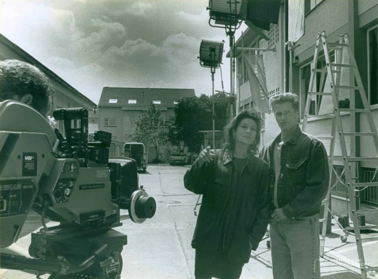 Hannelore Elsner und Til Schweiger bei Dreharbeiten zu „Die Kommissarin“, 1994 | © Foto: ISG FFM Best. S7FR Nr. 15257, Foto: Luigi Ungarisch