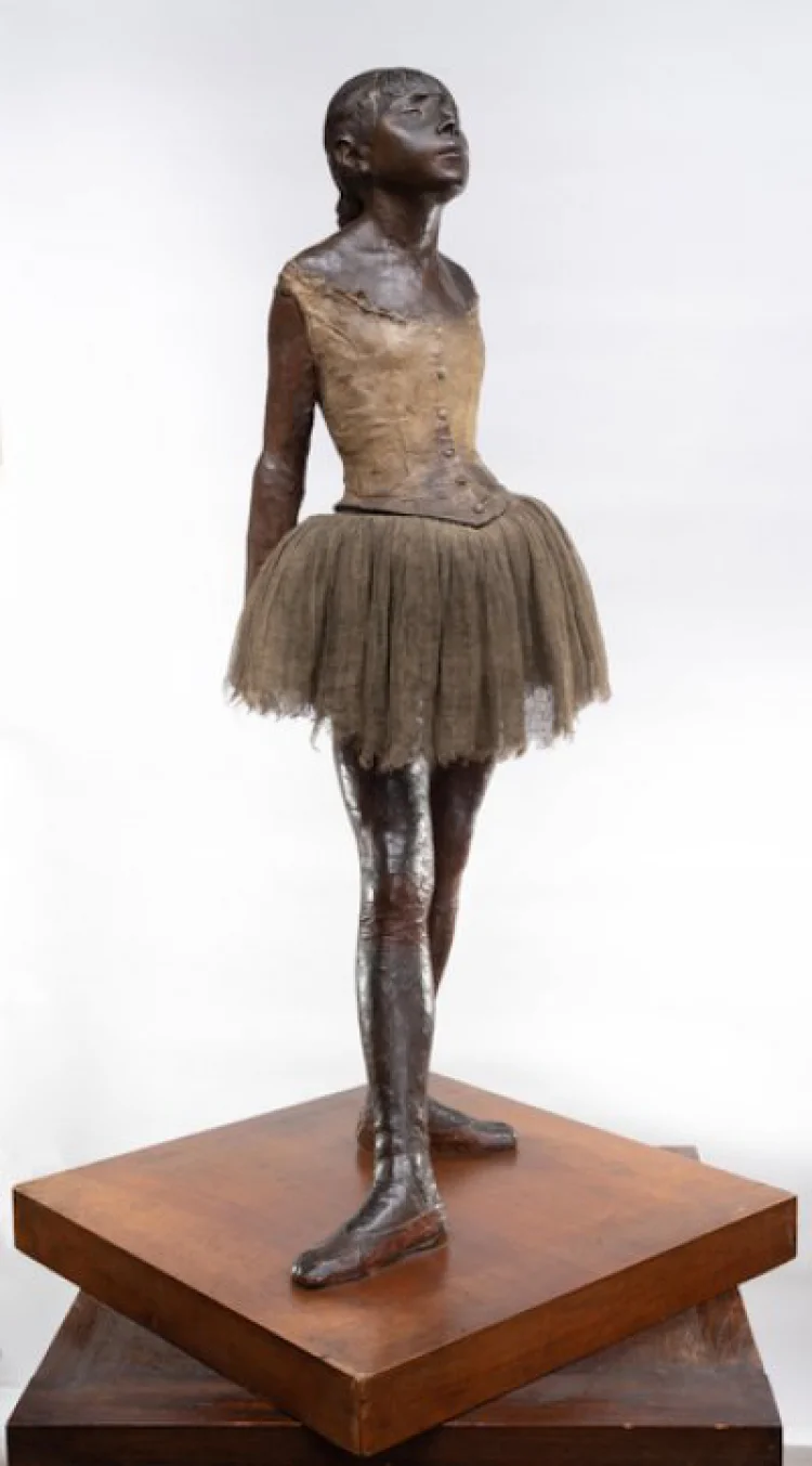 Edgar Degas (1834–1917): „Kleine 14-jährige Tänzerin“, 1878/79–1881 Bronze, H. 98 cm, Europäische Privatsammlung	 | © Foto: Foto: Städel Museum – Horst Ziegenfusz